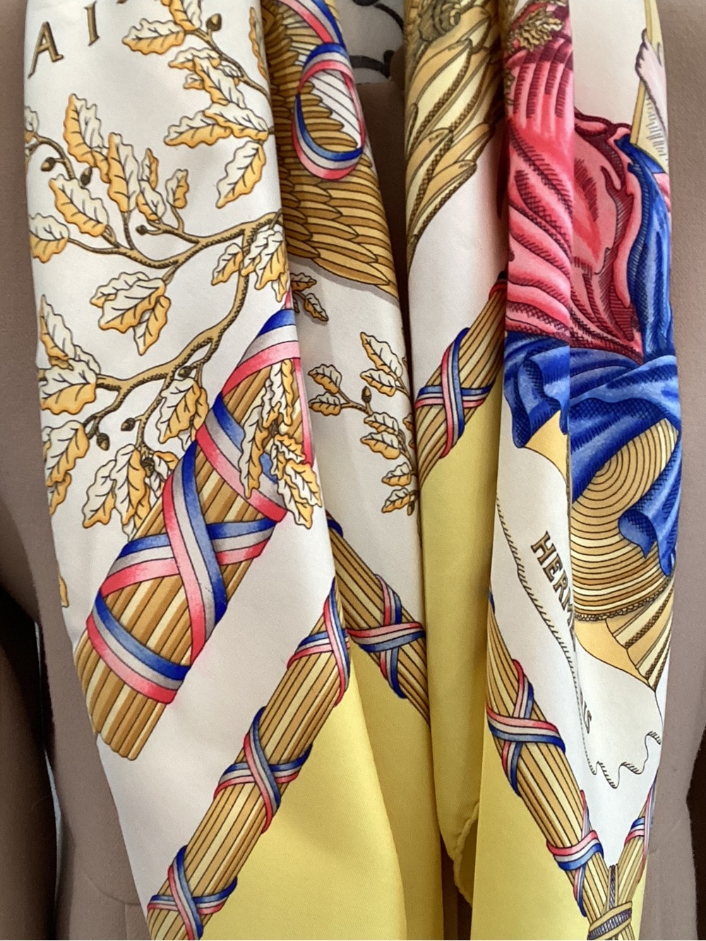 Hermes scarf “1789 “  by J. Metz - Picture 4 of 16